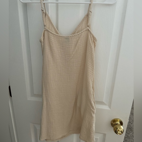 Button front dress - Picture 4 of 4